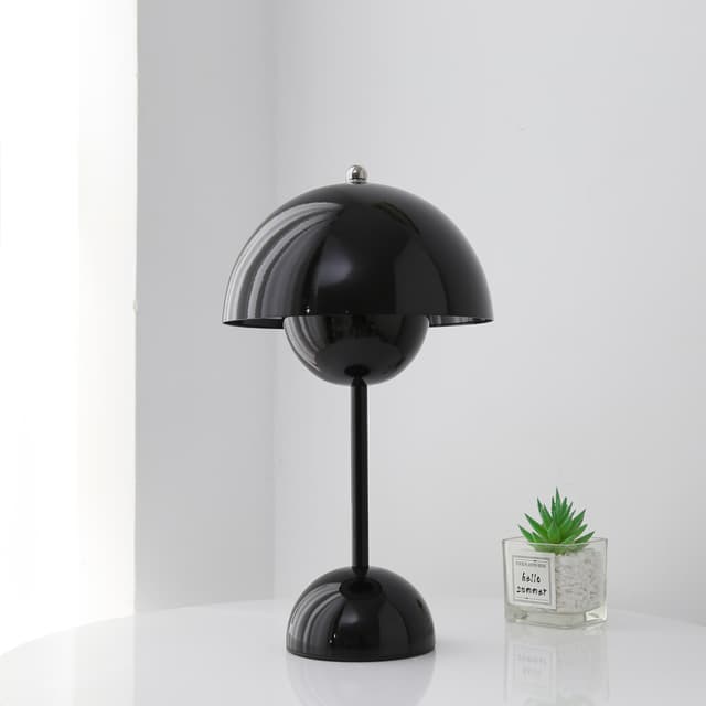 Iron Lamp - imagen 3