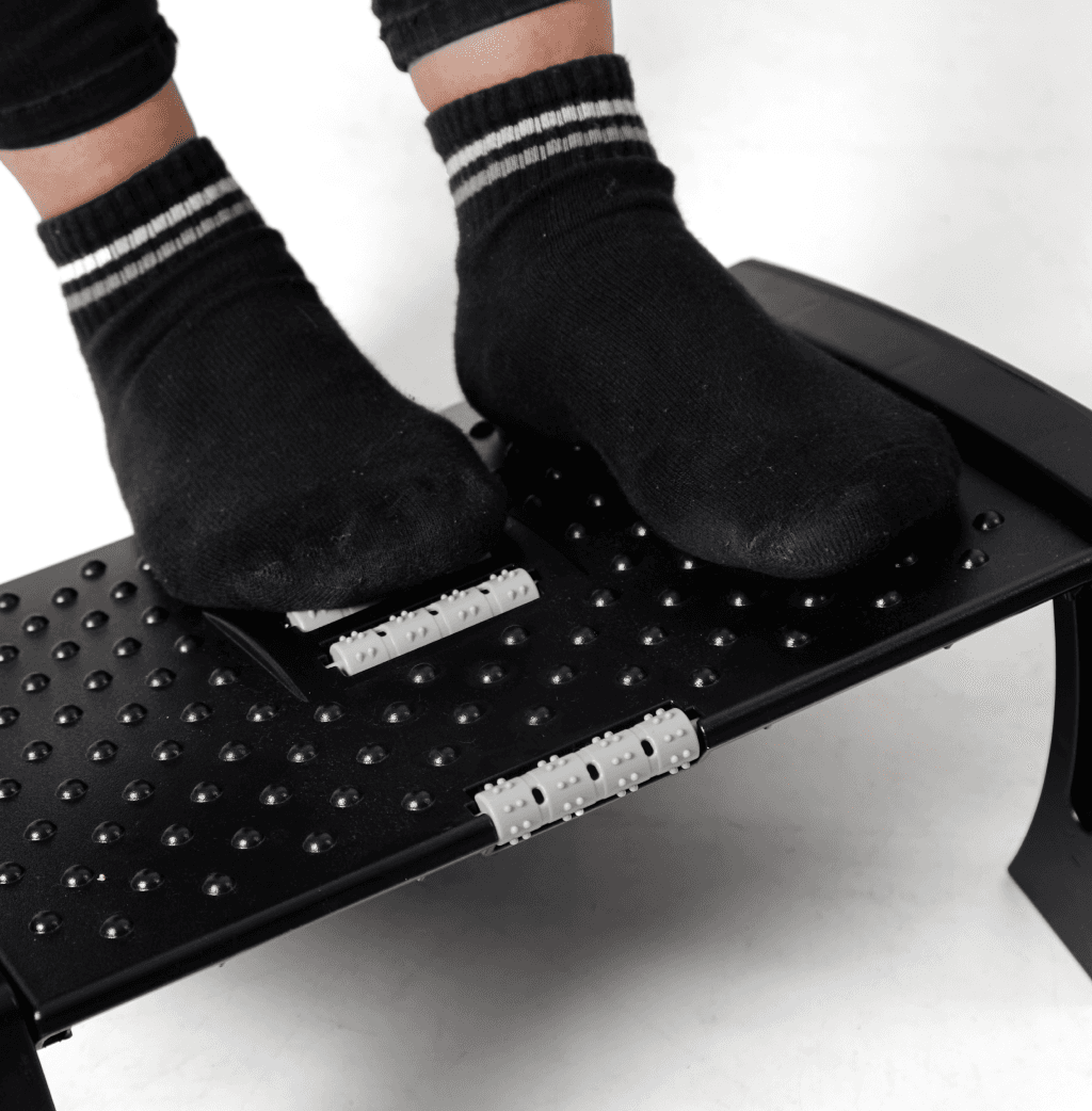 Reposapies regulable con masajeador